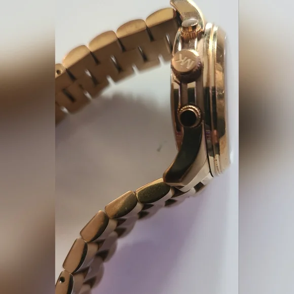 Mk Watch - Picture 5 of 5